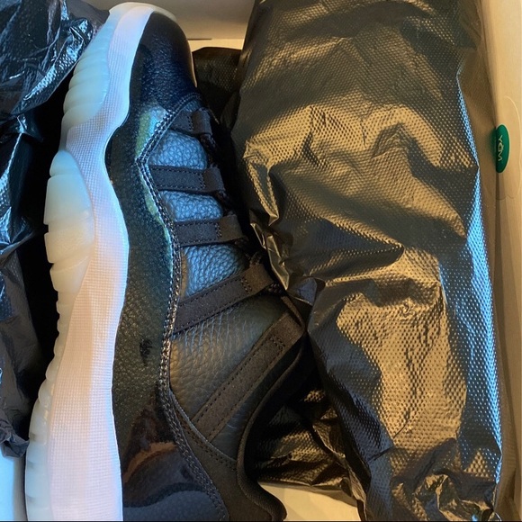Jordan 11 low 72-10 Mens 8.5